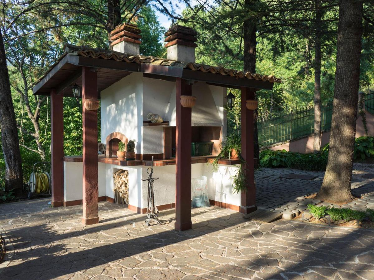 Belvilla By Oyo Villa In Tagliacozzo Exteriör bild